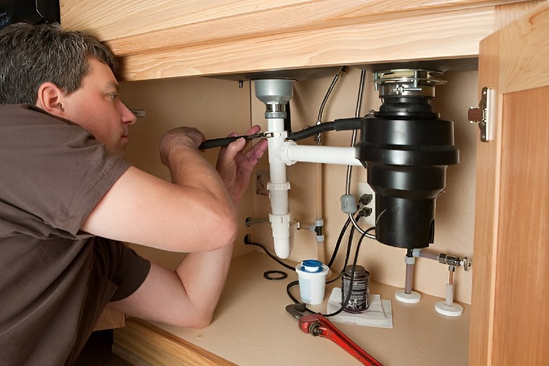 Garbage Disposal repair in El Segundo